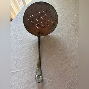 Antique Cream Skimmer